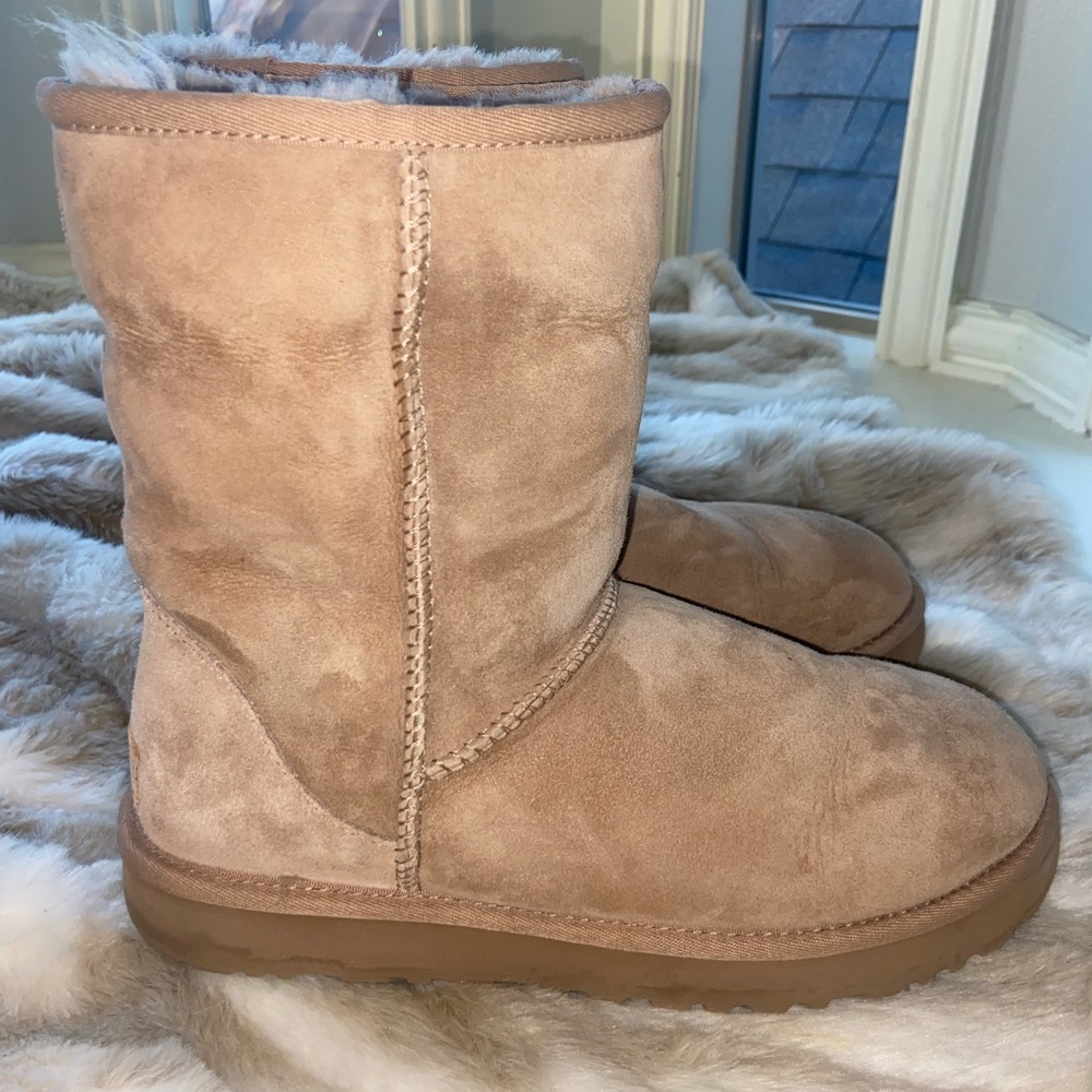 Women’s Short Ugg boots